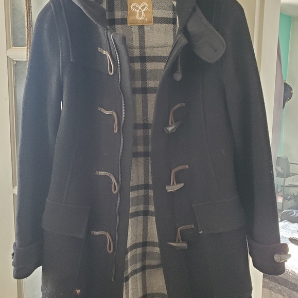 Aritzia Wool Coat - Picture 2 of 2
